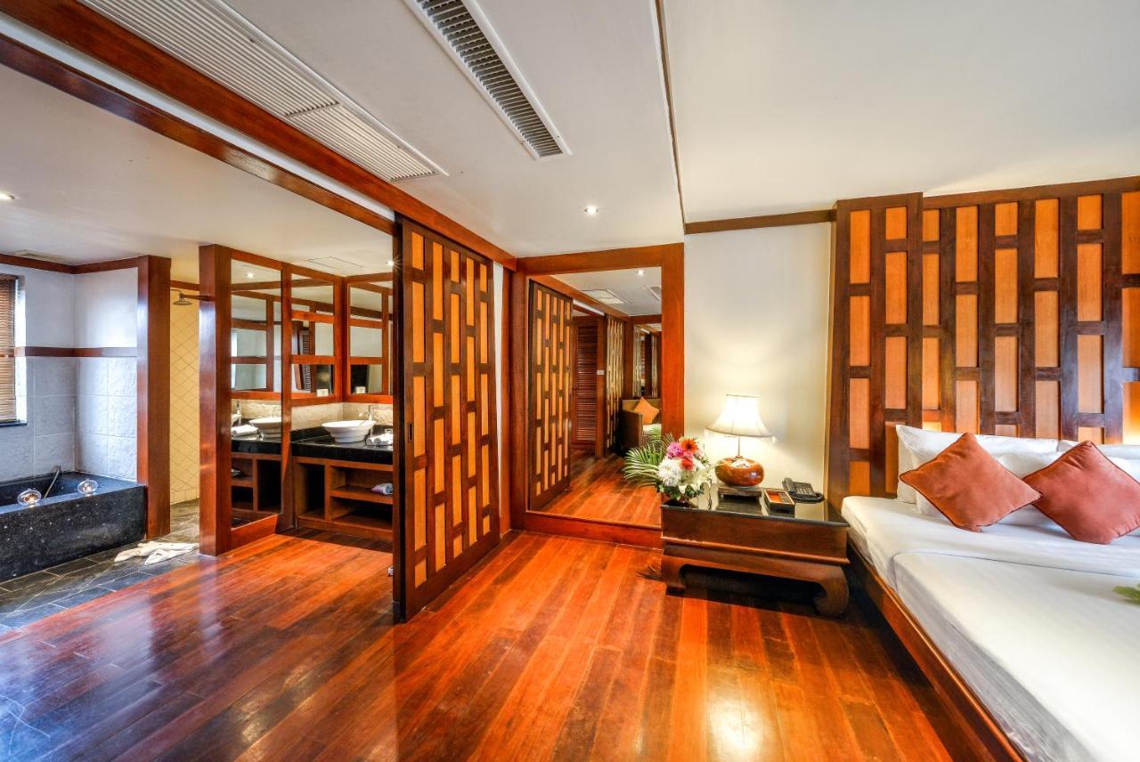 Baan Yin Dee Boutique Resort Phuket - Sha Plus Patong Exterior foto